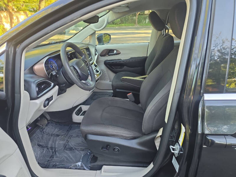 2017 Chrysler Pacifica LX