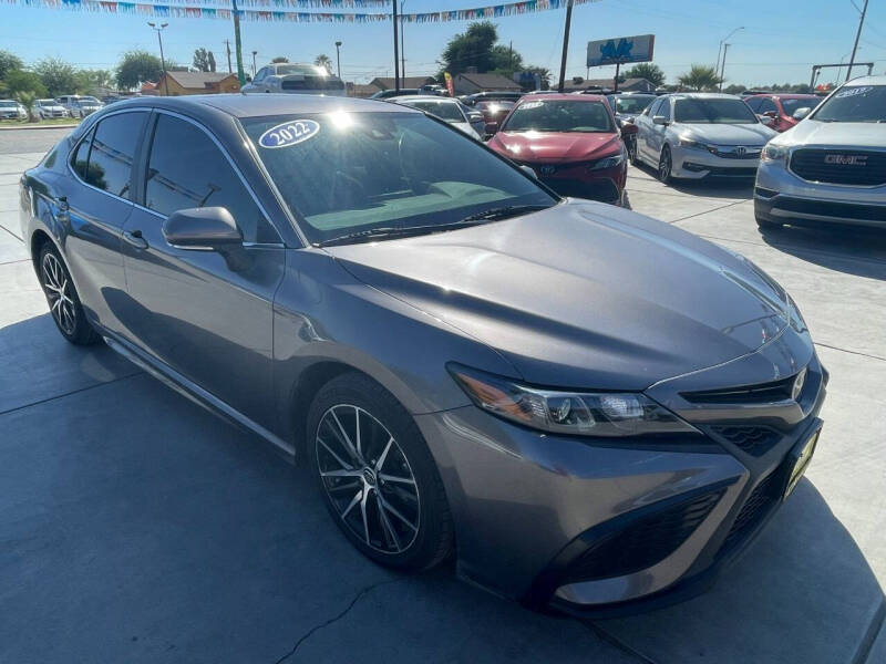 2022 Toyota Camry SE