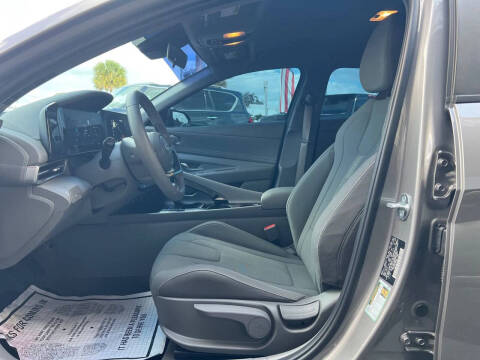 2023 Hyundai Elantra