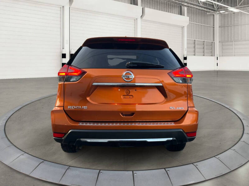 2018 Nissan Rogue SL