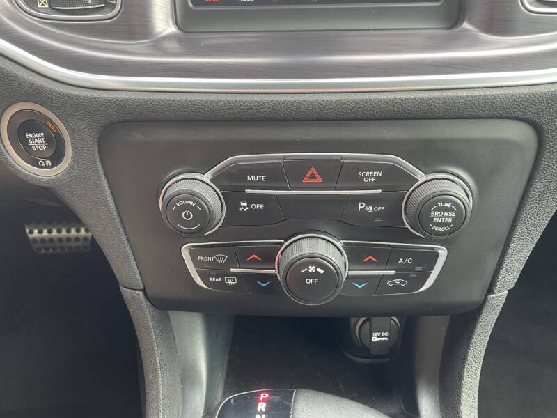 2018 Dodge Charger SXT
