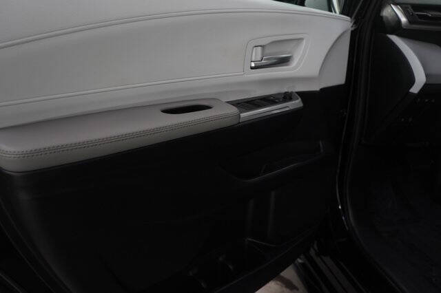 2025 Toyota Sienna XLE 7-Passenger