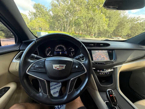 2017 Cadillac XT5