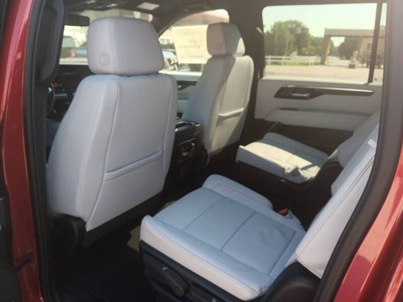 2025 Chevrolet Suburban Premier