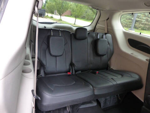 2020 Chrysler Pacifica Touring L