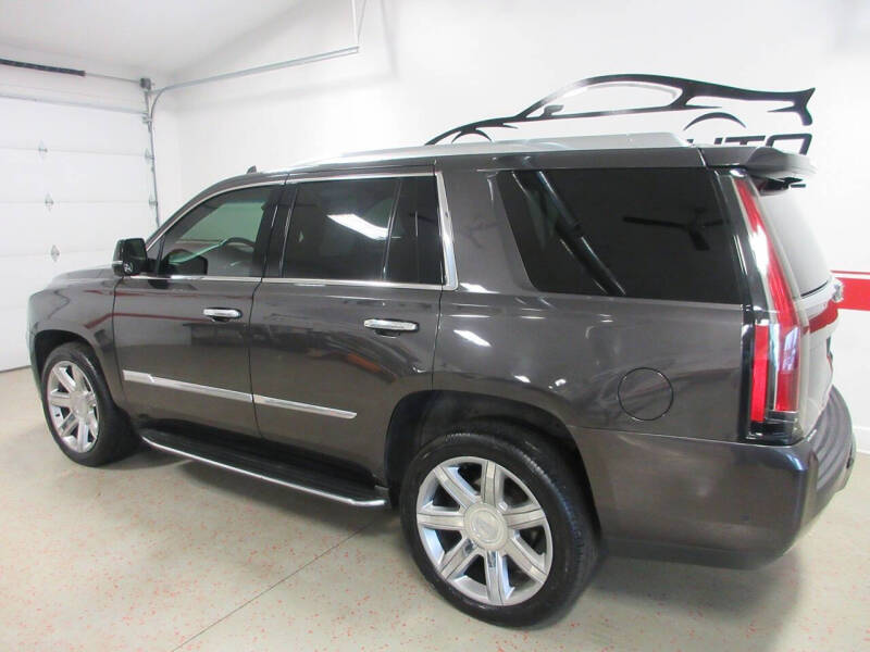 2017 Cadillac Escalade Luxury