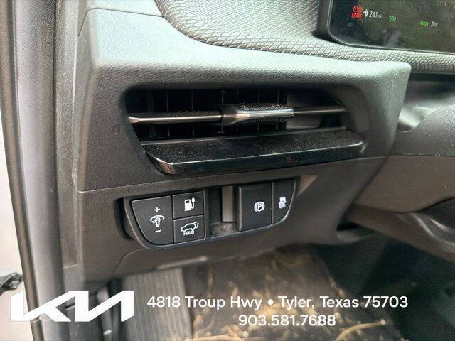 2025 Kia EV6 Wind