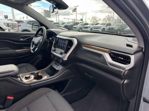 2023 GMC Acadia SLE