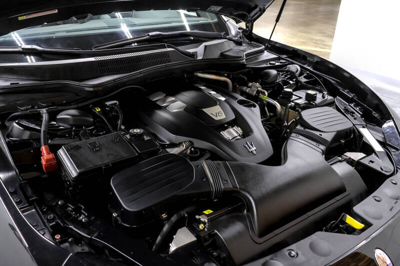 2017 Maserati Ghibli