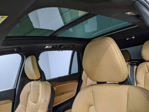 2018 Volvo XC90 T6 Inscription
