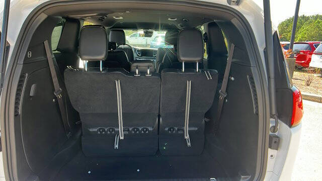 2026 Chrysler Voyager LX