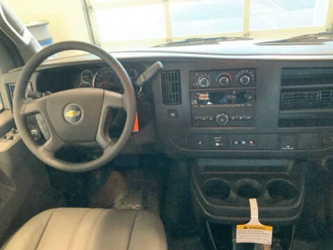 2025 Chevrolet Express 3500