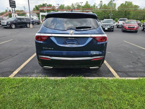 2022 Buick Enclave Essence