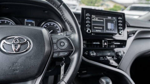 2023 Toyota Camry SE