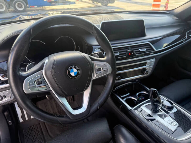 2019 BMW 7 Series 740i