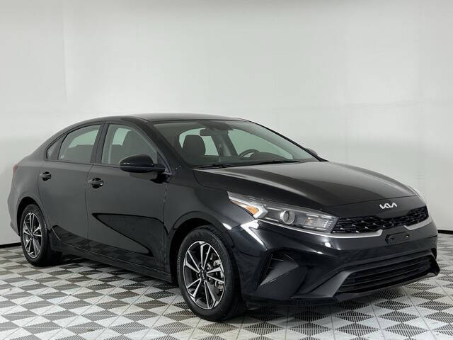 2024 Kia Forte LXS's photo