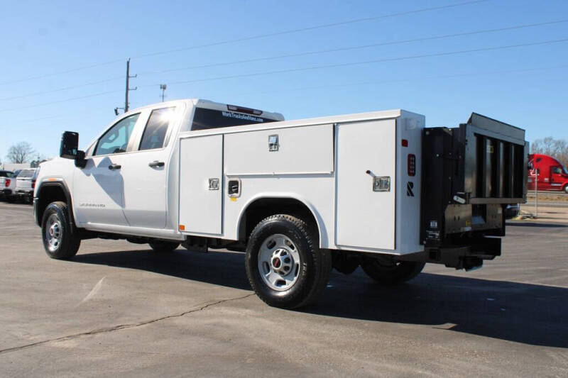 2024 GMC Sierra 2500HD Pro