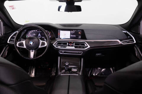 2022 BMW X6 M50i