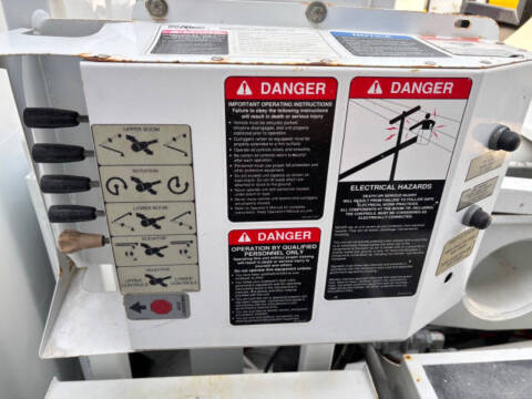 2009 Freightliner Business class M2