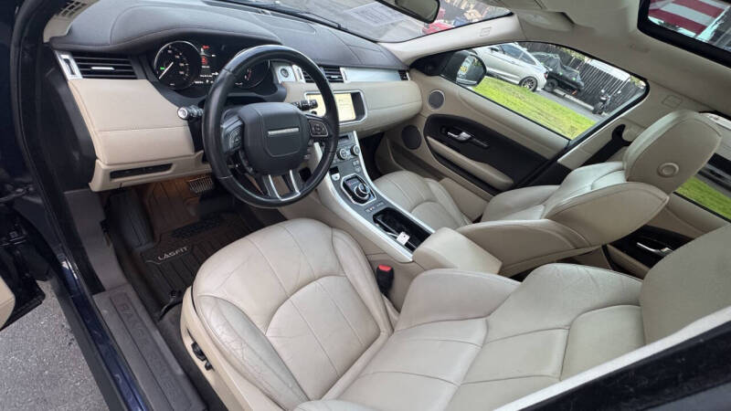 2017 Land Rover Range Rover Evoque SE Premium