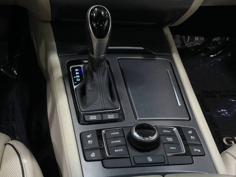 2017 Genesis G80