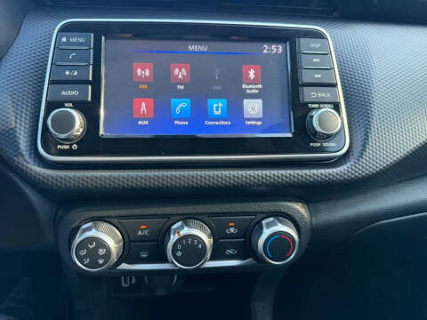 2025 Nissan Kicks Play S