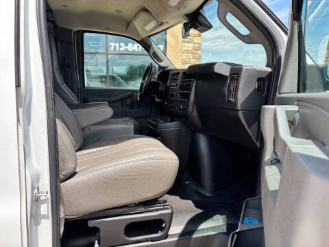 2020 Chevrolet Express 3500