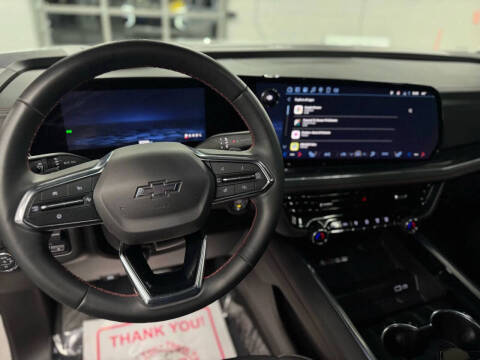 2025 Chevrolet Suburban RST