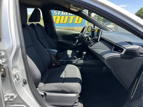 2025 Toyota Corolla Hatchback SE