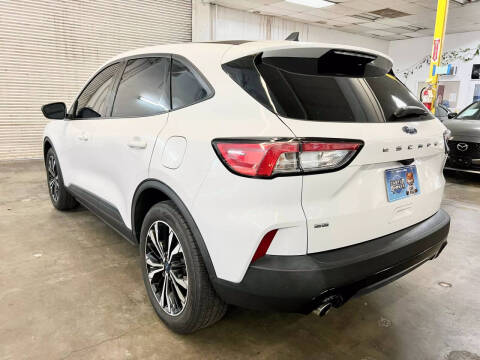 2021 Ford Escape SE