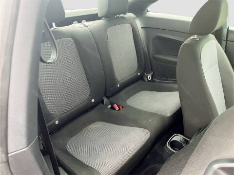 2019 Volkswagen Beetle 2.0T S