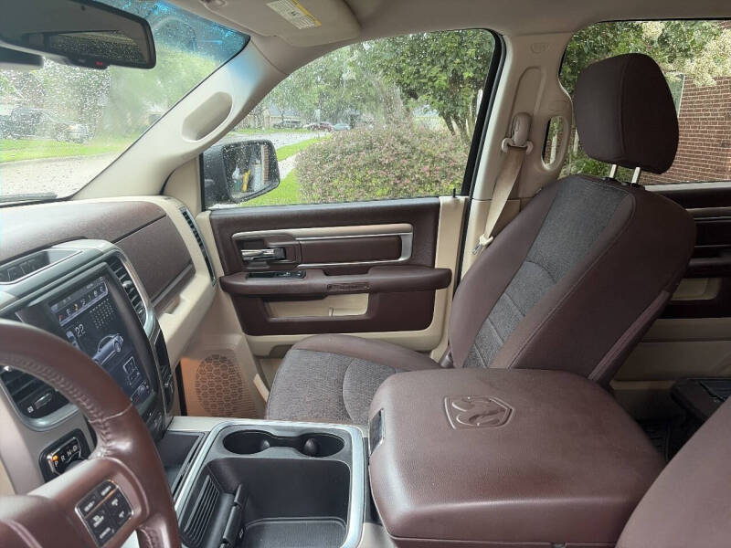 2015 RAM 1500 SLT