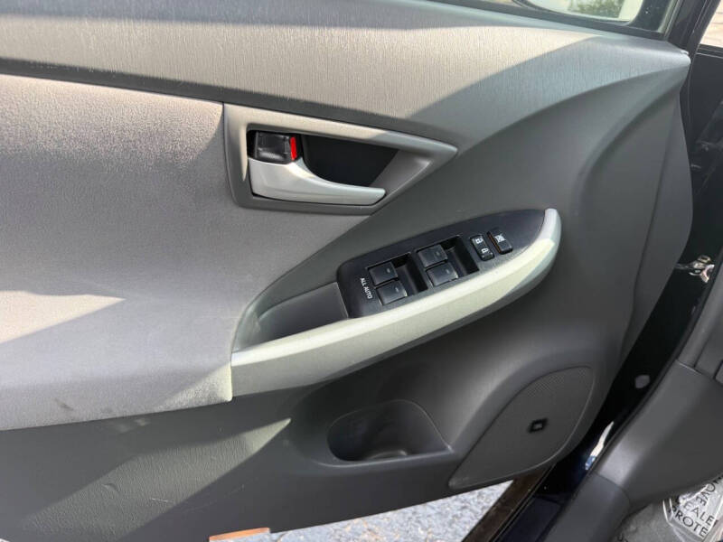 2011 Toyota Prius Three