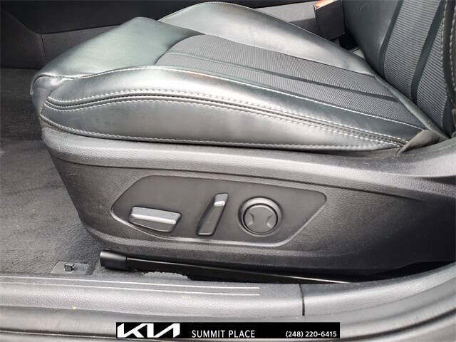 2023 Kia K5