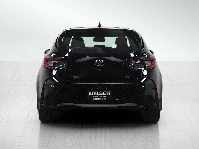 2025 Toyota Corolla Hatchback SE