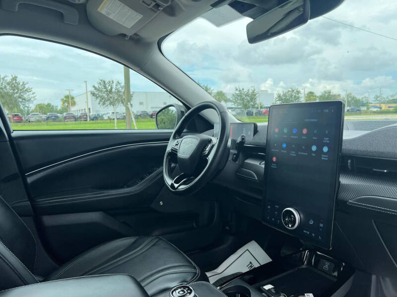 2022 Ford Mustang Mach-E Premium