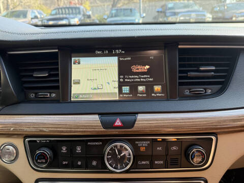 2017 Kia Cadenza Premium