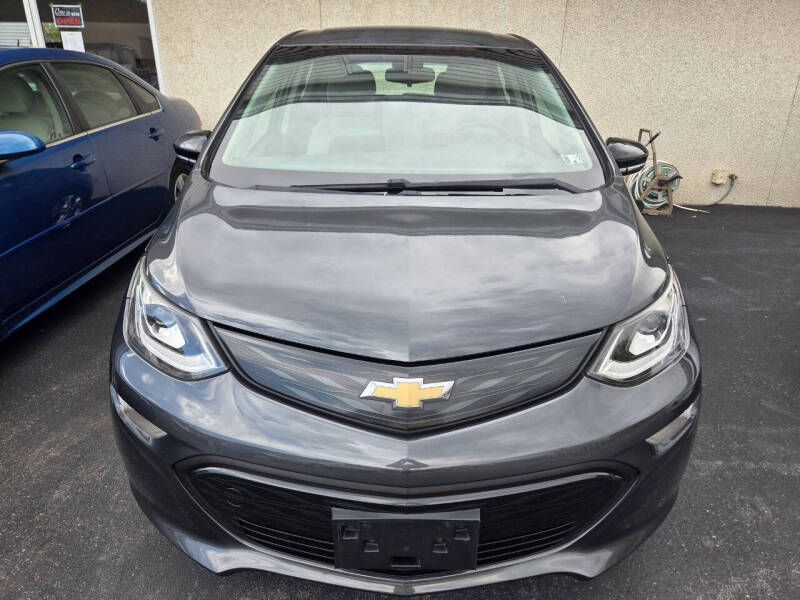 2017 Chevrolet Bolt EV LT's photo