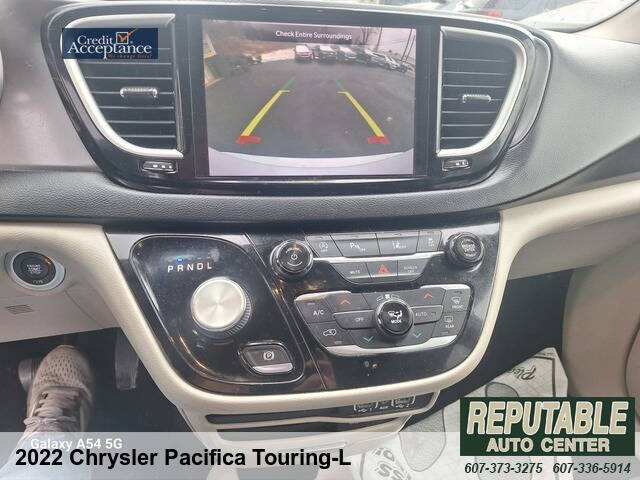 2022 Chrysler Pacifica Touring L