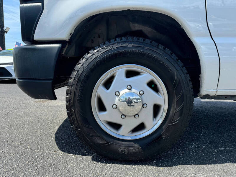 2014 Ford E-Series E-250