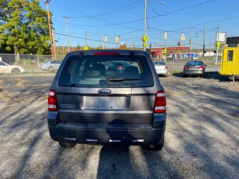 2009 Ford Escape XLS