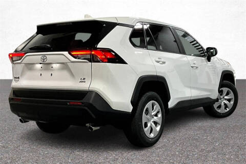 2025 Toyota RAV4 LE