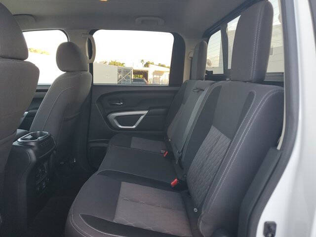 2024 Nissan Titan SV