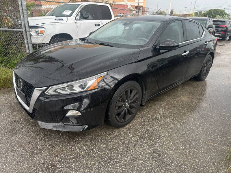 2019 Nissan Altima SV photo 10