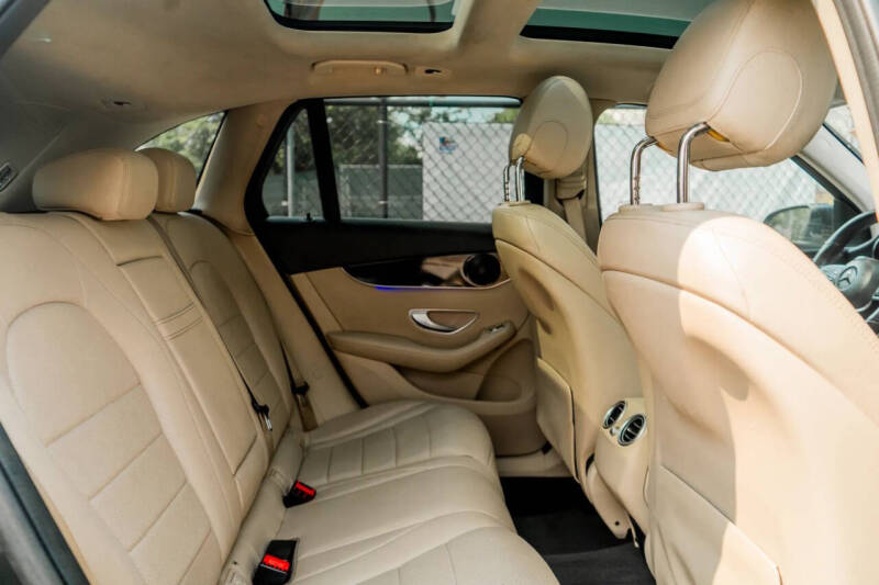 2020 Mercedes-Benz GLC GLC 300