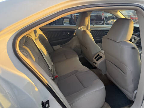 2011 Ford Taurus SEL