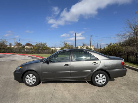 2005 Toyota Camry Standard