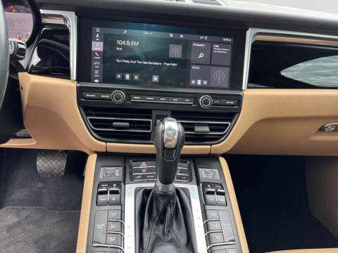 2020 Porsche Macan