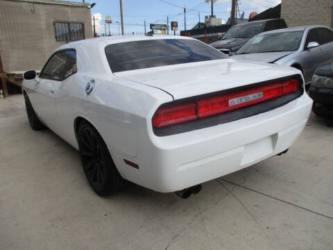 2012 Dodge Challenger SXT