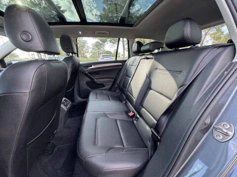 2018 Volkswagen Golf SportWagen